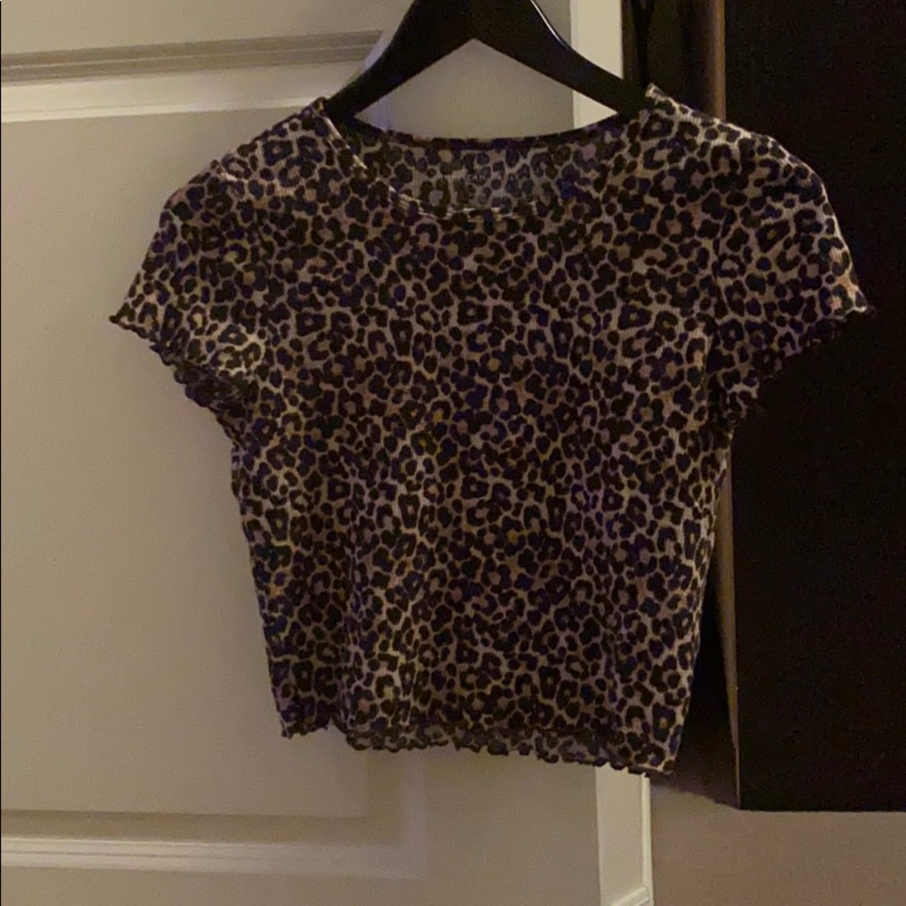 American eagle leopard print tee